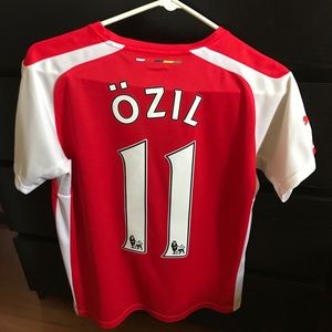 Arsenal Ozil jersey